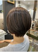 乾かすだけでまとまるショートボブ