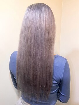 リリー シブヤ(Lilly shibuya) 【Lilly渋谷】#ミルクティーグレージュ#髪質改善#ブリーチ#学割