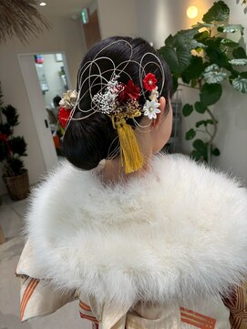 ファムバイアヴァンス(Femme by AVANCE.) アプリコットオレンジ和モダン成人式ヘアセット