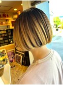 襟足ギリギリのミニボブヘア★