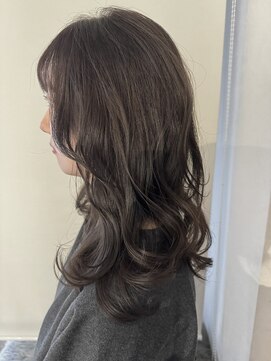 プラスワン 自由が丘(+ONE) 透明感グレージュレイヤー