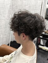 ユーエヌ(Un) 外国人風癖っ毛パーマ