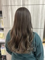 ノーム バイ アウラ(norm. by aura)&nbsp;ハイライトアッシュベージュくすみ透明感カラー