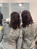 ヘアセットサロンエッジ(Edge) オペラの舞台用ハーフアップアレンジ