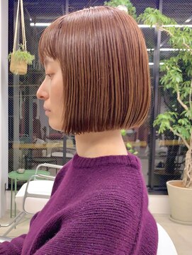 ドーター(daughter) 【daughter mami】顎ライン切りっぱなしボブ