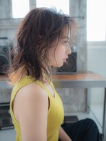 ヘアアンドリラクゼーション シャッセ(Hair&Relaxation SASE)&nbsp;ウルフ風セミロング×インナーカラー