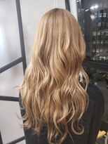 ラフランクリー(la frankly)&nbsp;20代30代/大人かわいい/くびれヘア/韓国ヘア/レイヤースタイル