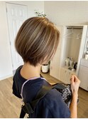 グレージュ　透明感カラー　グラデーションボブ