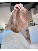 ホワイトベージュ