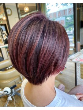 ビゼン 東伏見本店(hair make BIZEN) 丸みショート白髪ぼかしハイライト