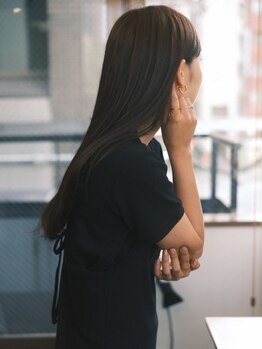 ディスアンドザット あびこ店(THIS&THAT)の写真/手触りのいいうる艶美髪へ!髪質改善をしながら、毛先まで潤いのある憧れのストレートヘアに☆