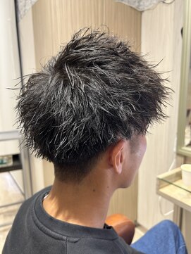 ビス リアン 川口店(Vis lien) 縦落ちツイスパ×アップバングで清潔感◎好感度UPメンズカット