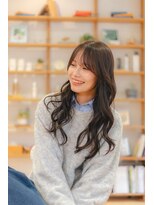 リッカ たまプラーザ(Lycka)&nbsp;【髪質改善カラーでロングヘアもサラツヤに】レイヤーロング