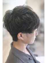 クオーラ(cuaura)&nbsp;ツーブロックマッシュショートスタイル