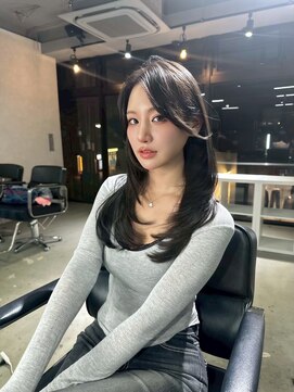 ザシェノンウメダ(THA CHAINON UMEDA) イメチェン/ピンクベージュ/アンブレラカラー/前髪/心斎橋