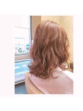 フフラウ(FUFULAU 2) ミディアム ボブ