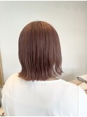 ピンクベージュ