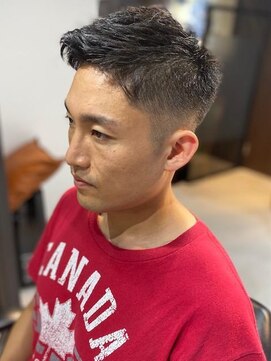 バーバーバー 四谷(BARBER-BAR) 大人の刈り上げスタイル