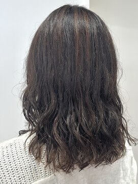 アピッシュ(apish 並木通り) 伸ばしかけミディアムパーマ♪