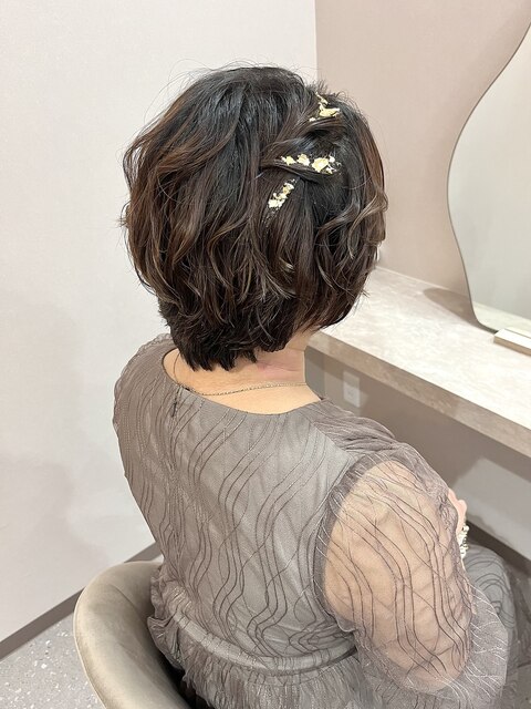 柔らかパーマ風♪ショートヘアアレンジ 金箔アレンジ