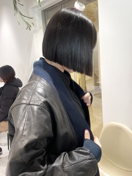 ゼストララ(ZEST Lara) 暗髪重めタッセルボブ 【吉祥寺】