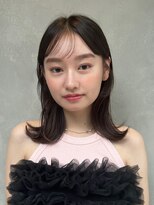 ガーデンヨコハマ(GARDEN YOKOHAMA) ミディアムレイヤーカットワンカール外ハネオリーブベージュ