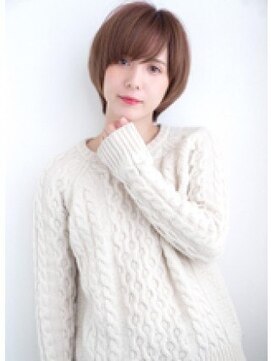 エレノア 札幌(Eleanor) 抜け感丸みショート