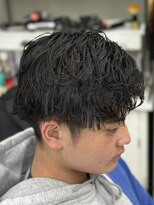 レヴィア(REVIA)&nbsp;メンズカットツイストパーマ眉カット刈り上げ