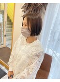 オリーブベージュカラー