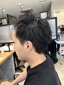 ブランシェ 名鉄小幡駅前店 ツーブロック刈り上げスタイル