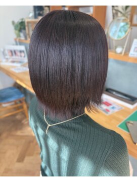 メルク ユニ(merc.uni) 上品なツヤ感ラベンダーブラウンカラー◎0220