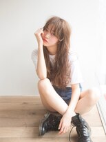 ローネス(LONESS)&nbsp;LONESS　シースルーバングで甘モードスタイル