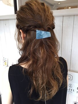 リット(Litt) お呼ばれハーフアップ