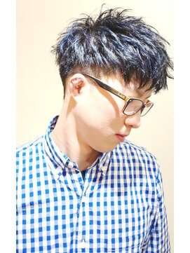 ソファ (sofa) ~sofa~マッシュベースショート × 青髪