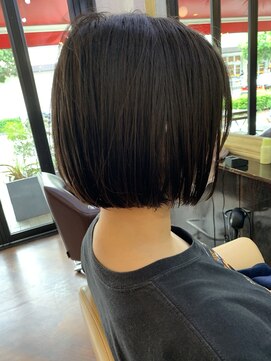 シャンプーボーイアネックス(SHAMPOO BOY Annex) ストレート丸みボブbyERINA