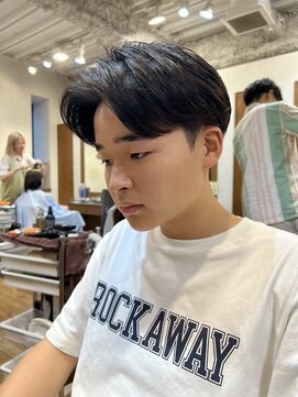 エクリ 麻布十番(equri) ニュアンスパーマショートセンターパート