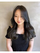 イキプラスディードットログ 大和八木駅前店(ikii+D.Log)&nbsp;ブリーチなしオリーブグレージュ　韓国　くびれヘア　レイヤー