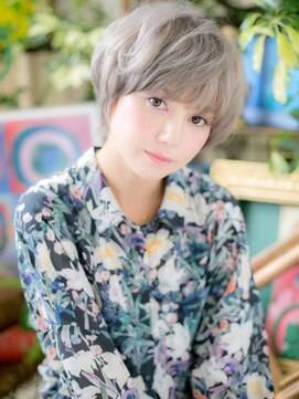 カバーヘア ブリス 北浦和(COVER HAIR bliss) ハイトーンカラーグレージュ小顔マッシュh4北浦和10代20代30代