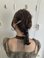 ドープリット(Dope LIT)&nbsp;編みおろし/ミディアム/お呼ばれヘア