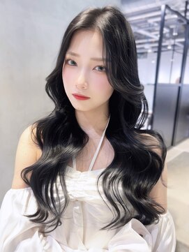 アルバム 池袋(ALBUM) 暗めカラー韓国ヘア前髪カット顔周りレイヤーロング_F40789