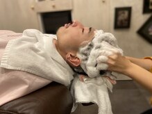 HIRO GINZA BARBER SHOP 栄店【ヒロギンザ バーバーショップ】【3/25 OPEN予定】の雰囲気（一度体験したらやみつきのヘッドスパで頭皮ケア[栄駅]）