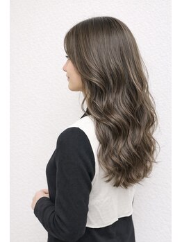 ウル(ulu)の写真/ミディアム～ロングヘアのカットは《ウル》にお任せ！トレンド感のあるヘアなど、似合うスタイルをご提案！