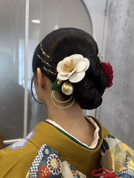 クララジャパン ヒノデ(CLALA JAPAN Hinode) レイヤースタイル ショート 艶髪 ストレート 髪質改善