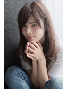 トルテ(Torte) ゆるふわナチュラルレイヤーのセミロング