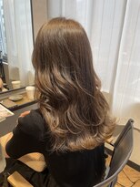 ハイル(KHAIR)&nbsp;ロングレイヤーで動きをプラス！《谷　昂将》