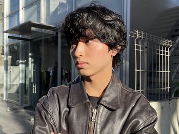サンディーズ(SANDYS)の写真/幅広いデザインのパーマに対応できる有名店出身の実力派スタイリストが勢揃い◎[ニュアンスパーマ/メンズ]