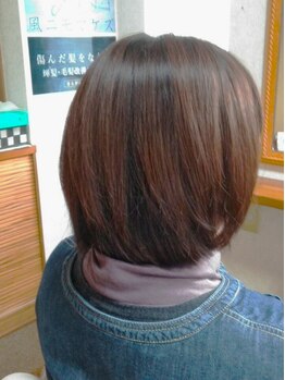 美容室 沙羅の写真/【低刺激のオーガニック薬剤使用★】髪悩みを解消するマンツーマン施術♪プライベート空間で理想の美髪へ！