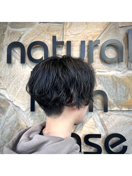 ナチュラルハイセンス 本店(natural high sense) センターパート×ツイストスパイラル　似合わせカット/町屋駅