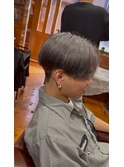 シルバーカラーセンターパート