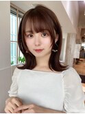 韓国風レイヤー/外ハネくびれ/ミディアムレイヤー/ぱっつん前髪